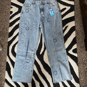 Daisy embellished mom jeans